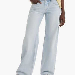 Light Blue Women's Levi Jeans